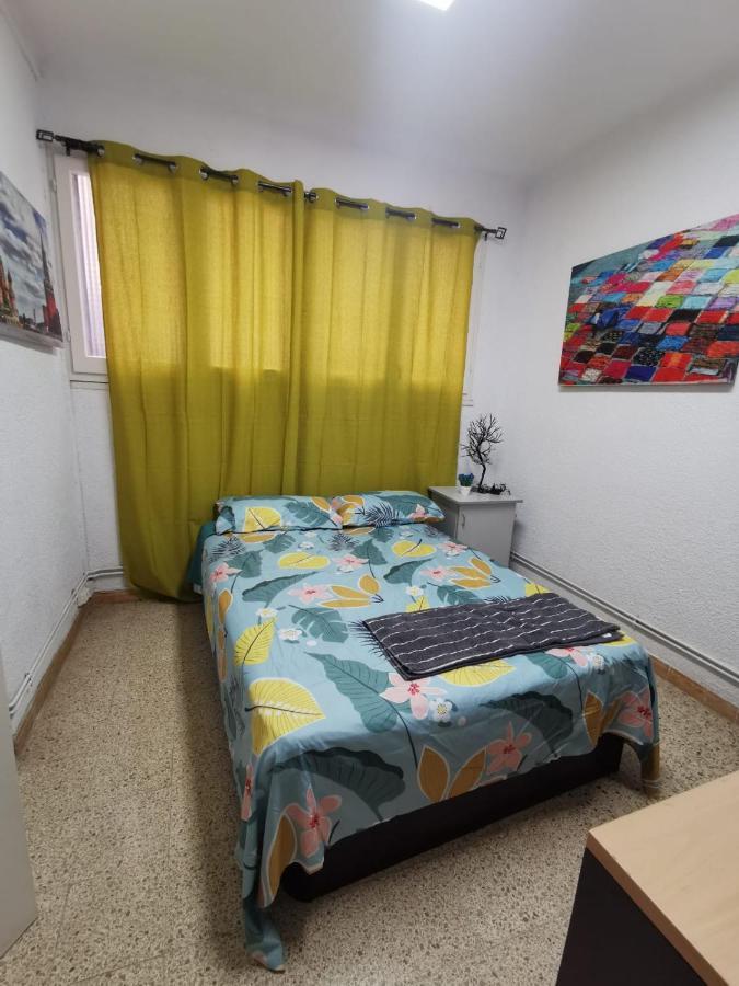 برشلونة Hostal Babylon المظهر الخارجي الصورة