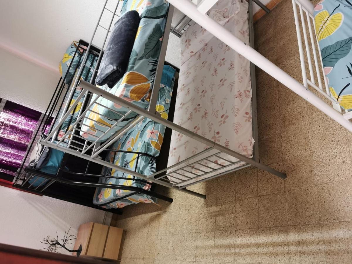 برشلونة Hostal Babylon المظهر الخارجي الصورة