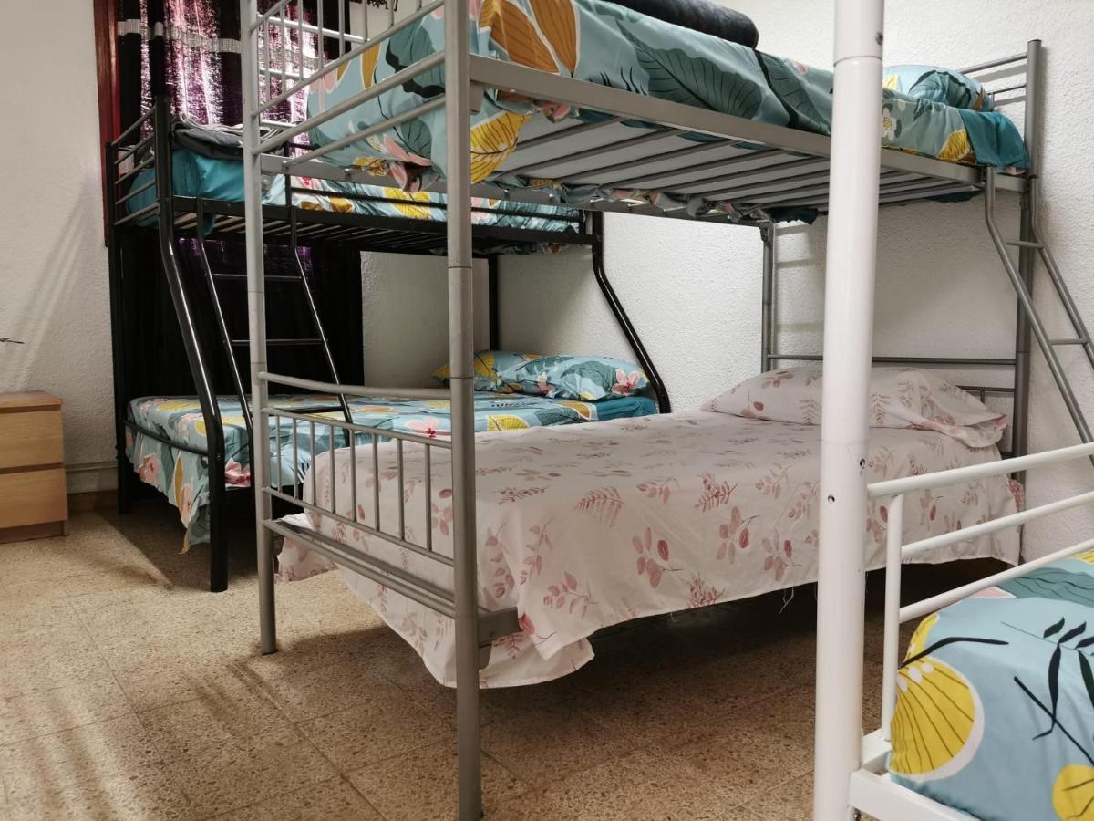 برشلونة Hostal Babylon المظهر الخارجي الصورة